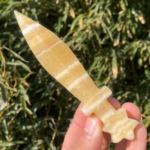 5.3&quot; Natural Geode stone,quartz crystal,hand carved,Crystal knife specimen,Geode stone crystal knife,Home Decoration