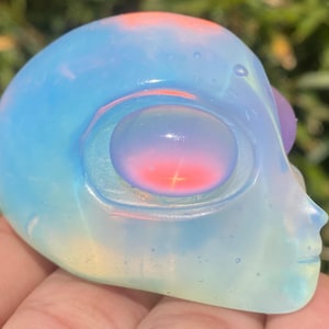 2.3&quot; Opal quartz,quartz crystal,hand carved,Crystal alien skull,Opal alien,Home Decoration 1pc