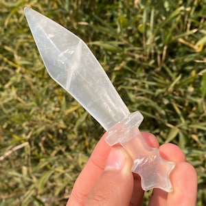 5.3&quot; Natural Clear quartz,quartz crystal,hand carved,Crystal knife specimen,Clear crystal knife,Home Decoration