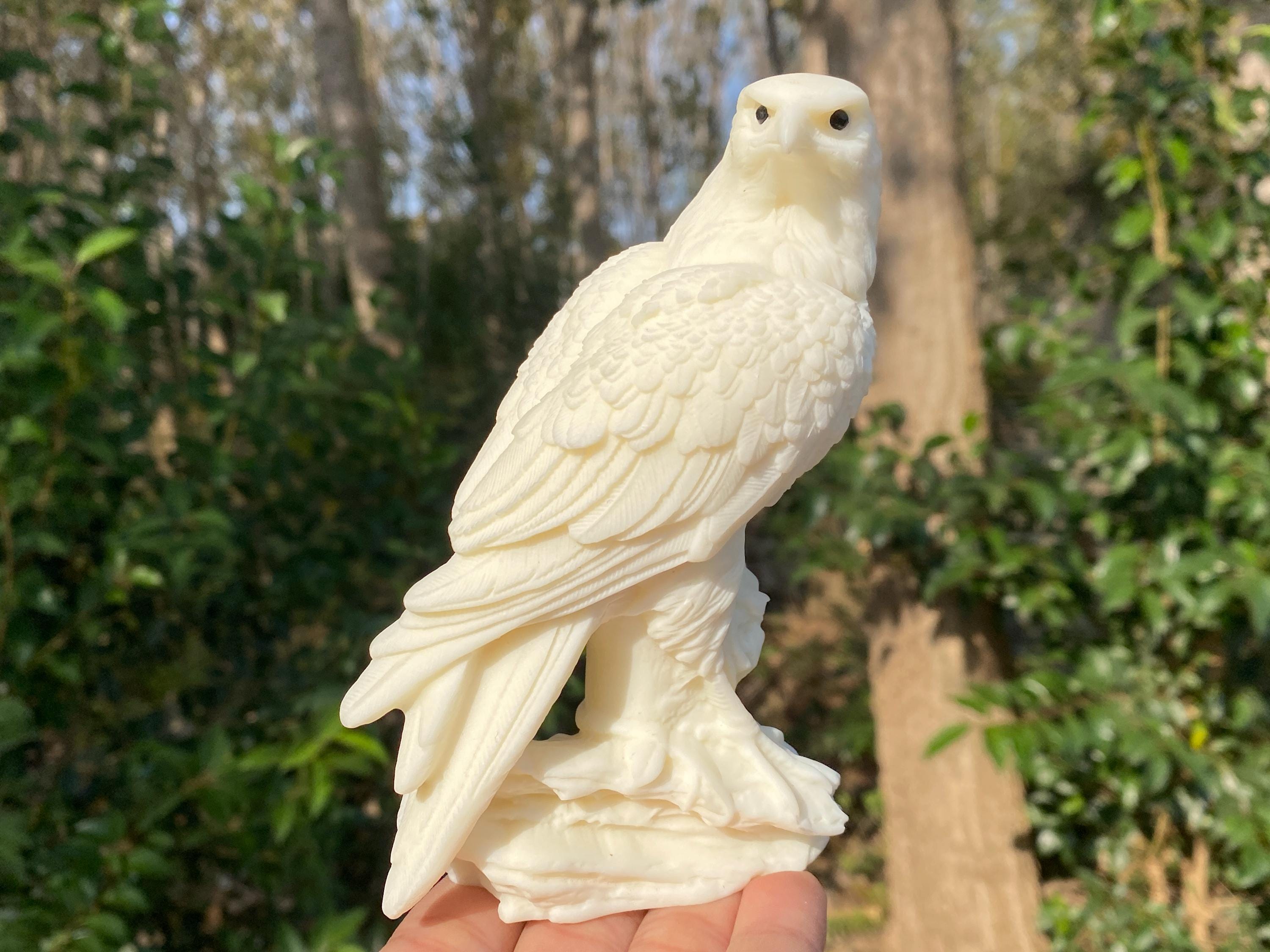 Statuette Aigle En Résine Et Marbre - Vol Majestueux (Occasion)