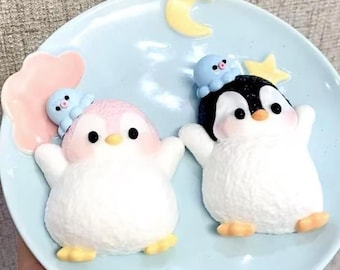 愛らしいペンギンのスクイーズ – なめらか表面またはフロック加工の仕上げからお選びいただけます。ストレス解消に最適です！ストレス解消スクイーズ｜持ち運びに便利なスクイーズおもちゃ