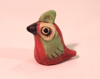 Tiny bird sculpture shipping included.