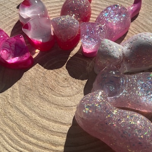 Pink Mylar Cat Brush Rest