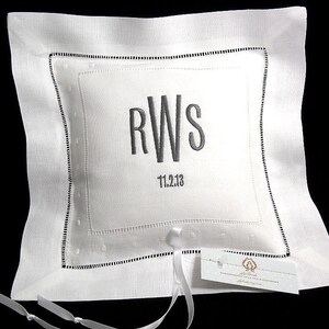 Almohada para anillos personalizada Cojín para anillos de boda de lino irlandés con monograma jfyBride Style 6144