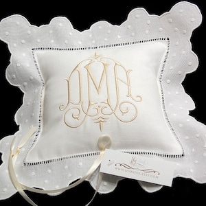 Personalized ring bearer pillow Monogram wedding ring pillow White linen ring cushion Custom ring bearer pillow jfyBride Style 6289