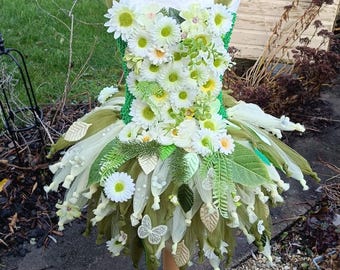 Chrysanthemum Flower Fairy Tutu Dress: Magical Costume