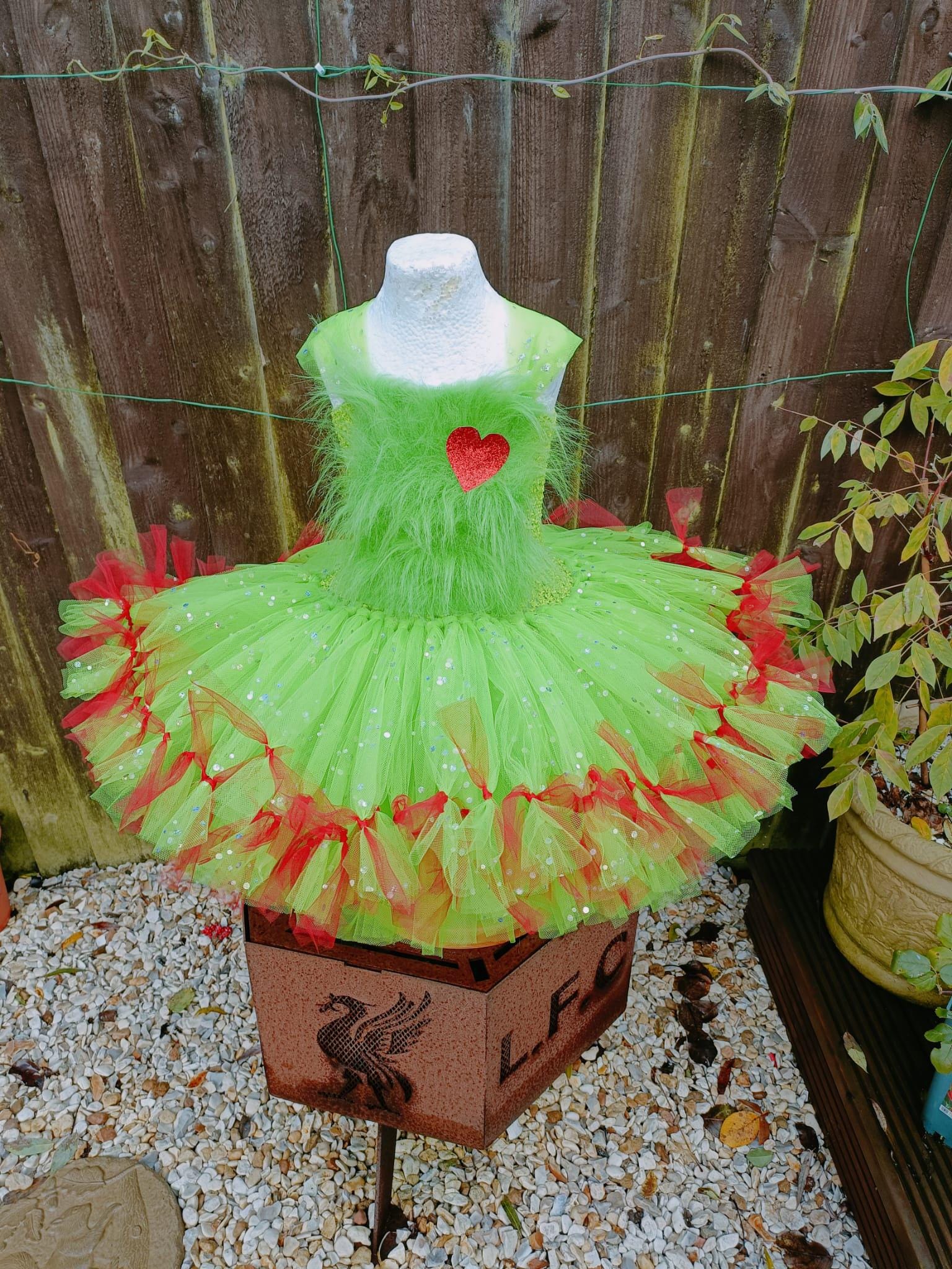 green emerald velvet dress 4/6 Grinch Santa OOC in Red and Green – Sparkling Sisters Pageant Rentals