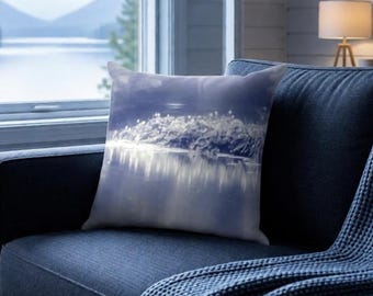 Lakehouse View – Decorative Throw Pillow