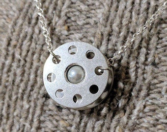 Vintage Bobbin e perla collana