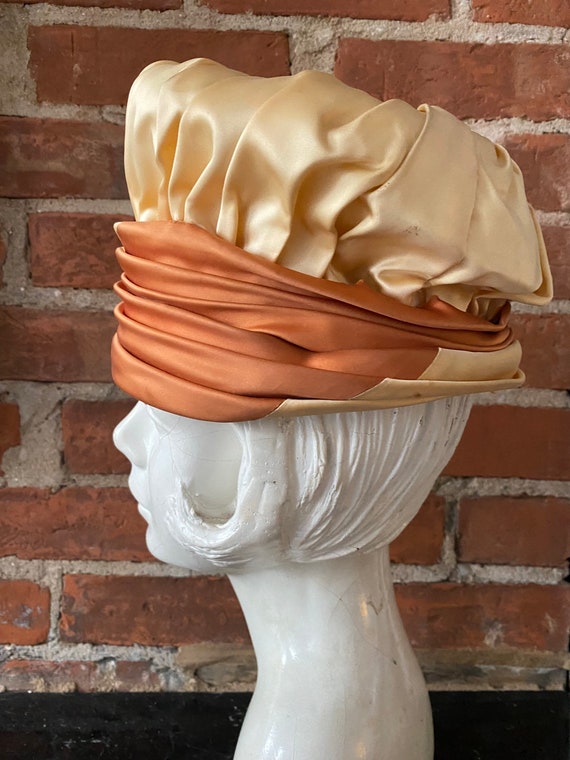 1960s Chez Original Two Tone Satin Toque Hat - image 5