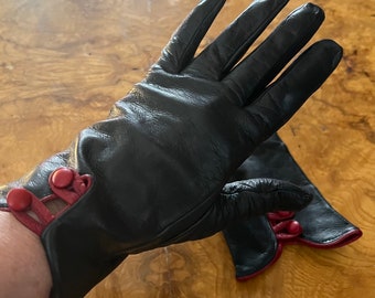 Vintage 1960s Italian Black Leather Gloves with Red Button Accents/Mod/Gidding Jenny/Size 8