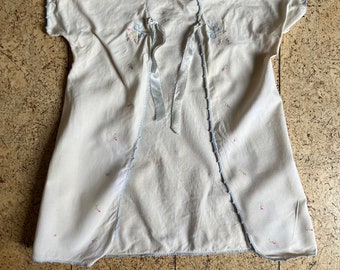 Vestido de algodón bordado de bebé vintage