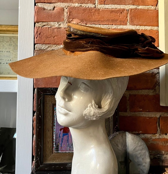 AMAZING 1940s\' BROWN FELT WIDE BRIM HAT + GOLD GROSGRAIN BOWS + THICK VEIL 1940s Felt Hat - Etsy main image 4