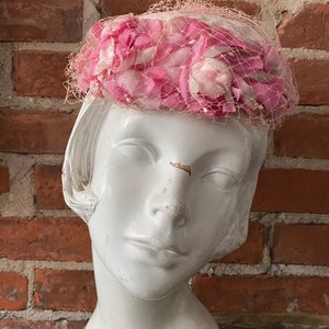 1950s Pink Pillbox Hat with Pink Flowers image 3