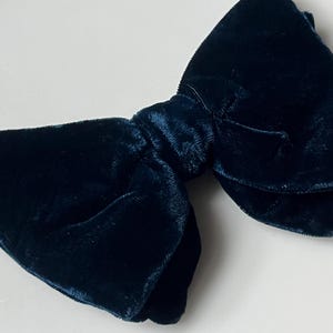 Vintage Navy Blue Velvet Bow Tie
