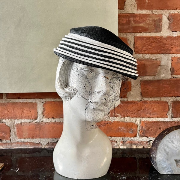 Vintage 1960s Jack McConnell Straw Pillbox Hat