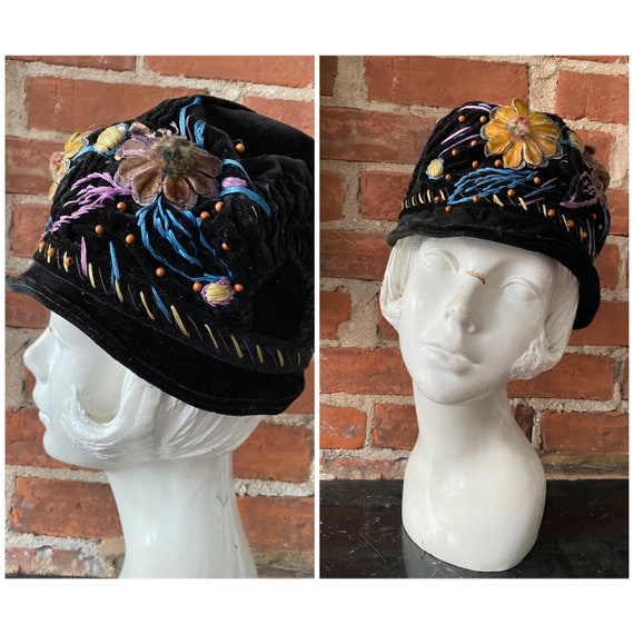 1920s Black Velvet Cloche With Floral Adornment - Etsy display picture 2