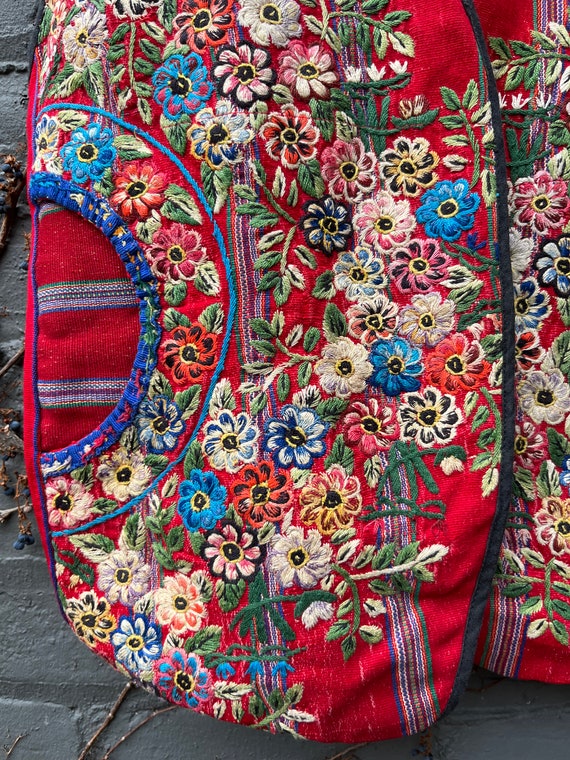 1960s Guatemalan Embroidered Cotton Vest - image 3