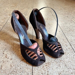 1940s Wilbar’s Frenchies Brown Suede Peep Toes Heels/Rockabilly Style/WWII Era