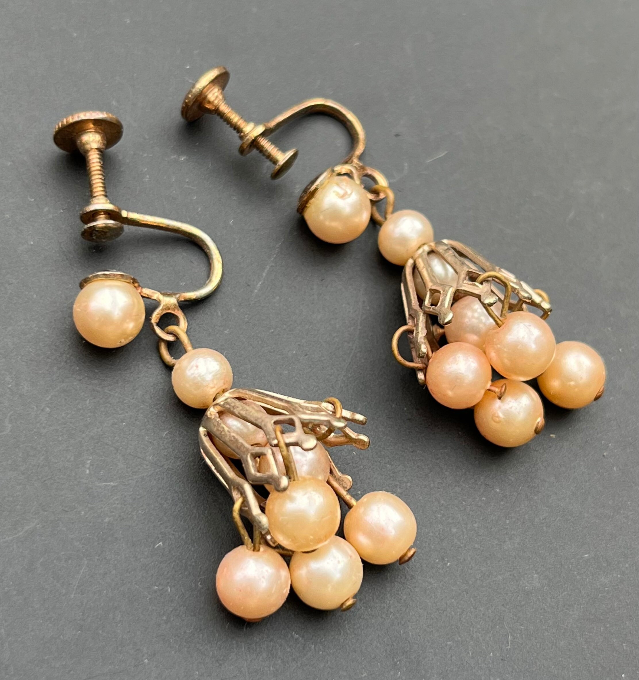 Boucles D'oreilles Pendantes Victoriennes à Pampilles Et Perles - Style 1960 - Occasion