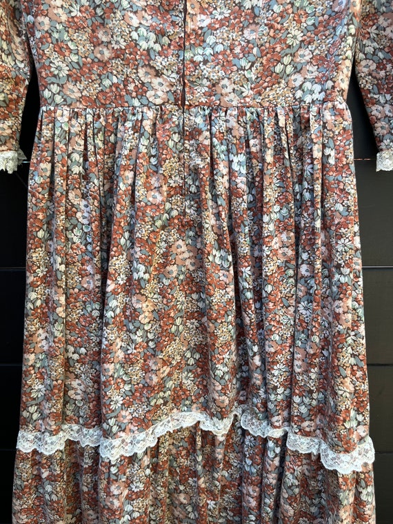 1960s Cotton Floral Print Maxi Dress/Prairie Dress - image 9