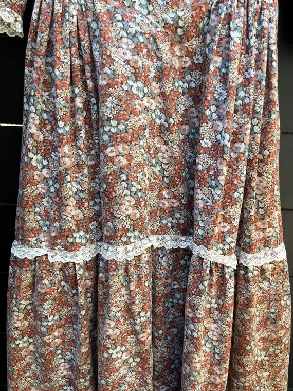 1960s Cotton Floral Print Maxi Dress/Prairie Dress - image 4