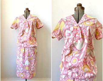 1960s Mod Tulip Blouse and Skirt Set/Springtime Outfit