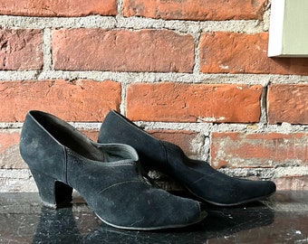1940s Black Suede Peep Toe Pumps/Rockabilly Style/Vintage Suede Heels