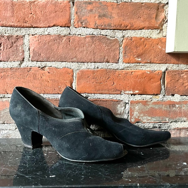 1940s Black Suede Peep Toe Pumps/Rockabilly Style/Vintage Suede Heels