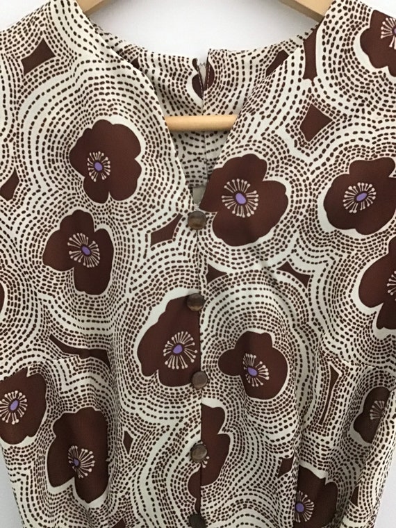 1960s Flower Power Polyester Dress - image 7
