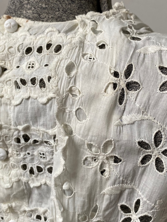 Edwardian Era White Eyelet Dress - image 8