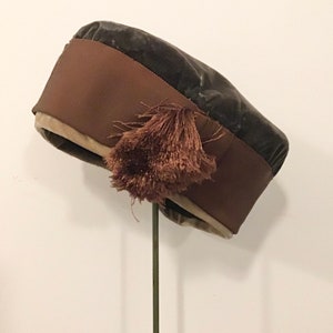 1960s Rivera Velvet Pillbox Hat