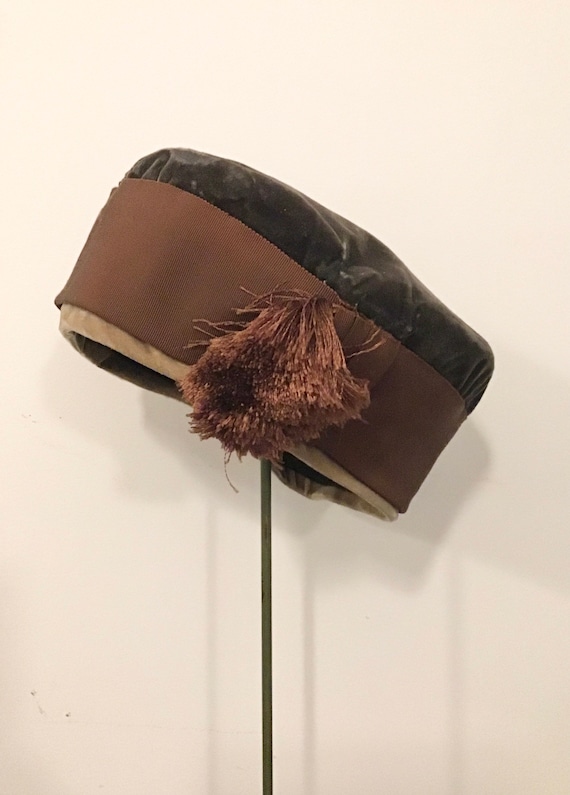 1960s Rivera Velvet Pillbox Hat