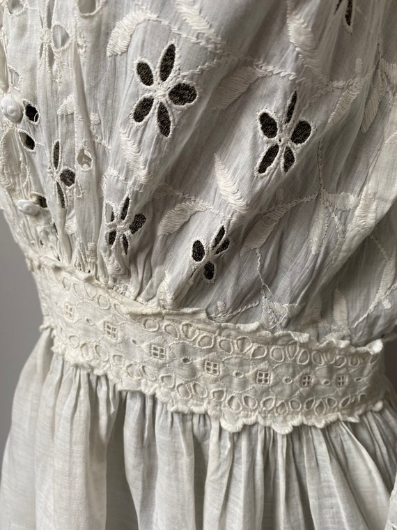 Edwardian Era White Eyelet Dress - image 7