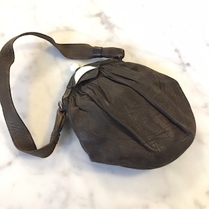 Art Nouveau Leather Purse