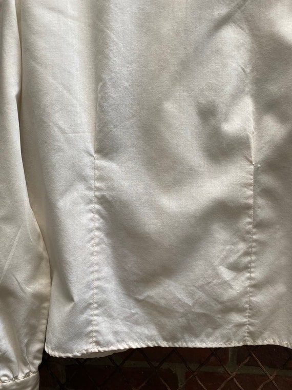 Vintage 1960s Ruffle Front Blouse Gem