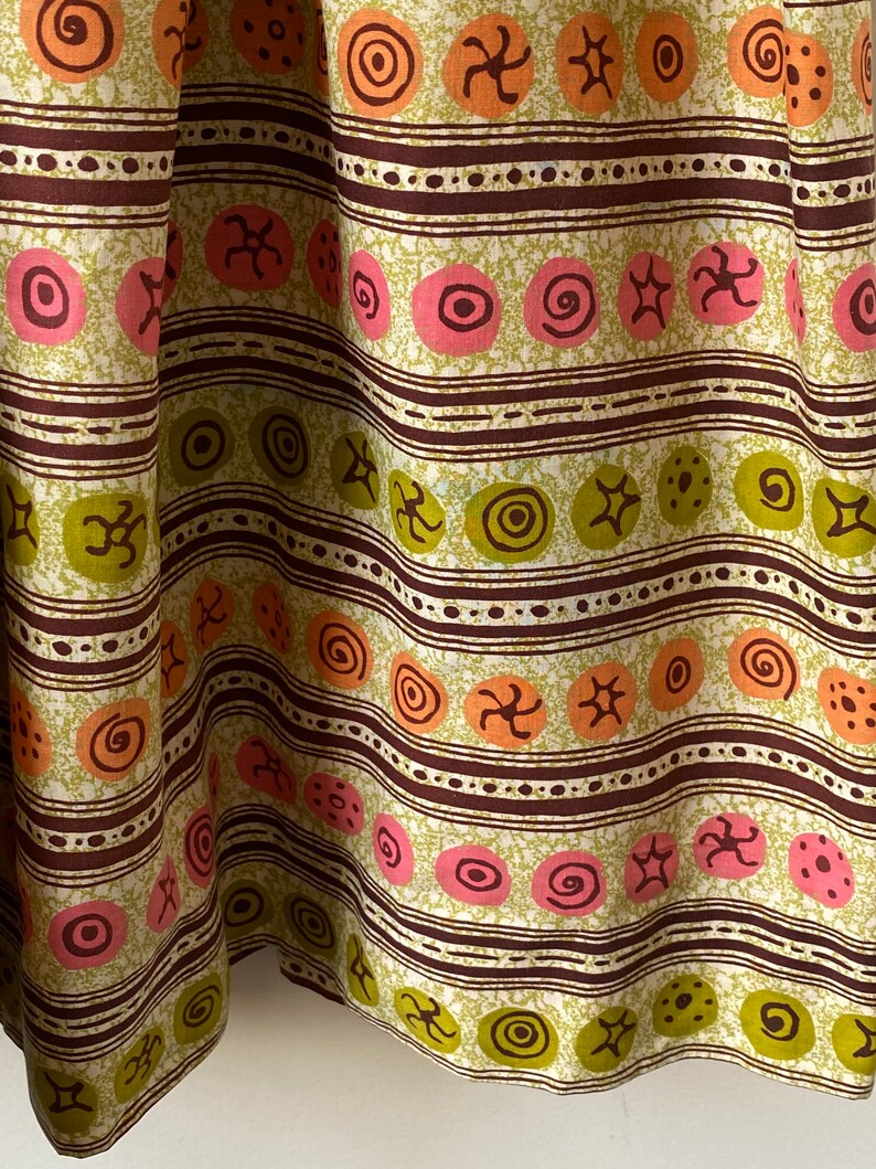 1960s Cotton Gylph Print Dress image 5