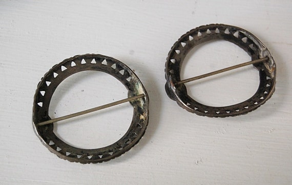 V I  N T A G E 1920's Silver Circle Buckles - image 3