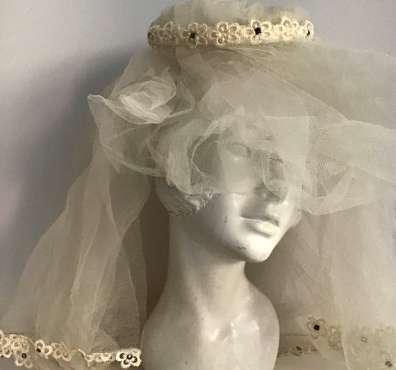 Vintage Wedding Cap with Veil - image 2