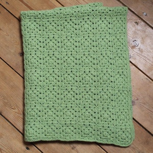 Spring Green Crocheted Squares Baby Blanket image 3