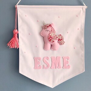 Personalisierte Einhorn Stoff Wimpel ~ Name Geschenk/Einhorn Thema Schlafzimmer/pink Personalisierte Einhorn Stoff Wimpel ~ Name Geschenk/Einhorn Thema Schlafzimmer/pink