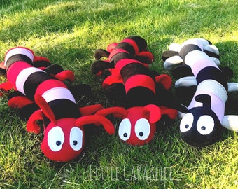 Knuffelknuffel reuzenduizendpoot, handgemaakt, CE-gemarkeerd. Pluche knuffel Perfect voor speeltijd, dier, cadeau voor een kind, fantasiespel