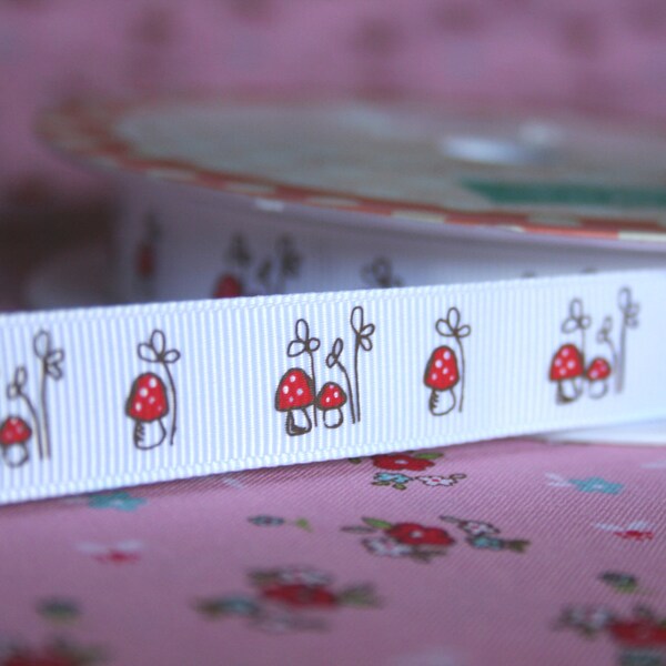 Riley Blake, LITTLE RED MUSHROOMS in Red and White, Grosgrain Ribbon, 2 Yards