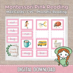 Puede incluir: Descarga digital de tarjetas postales Montessori Pink Reading. Las tarjetas presentan marcos rosas con palabras e ilustraciones, incluyendo una figura corriendo, tijeras, una mariquita, una taza y un autobús escolar. El texto dice "Montessori Pink Reading" y "DIGITAL DOWNLOAD".