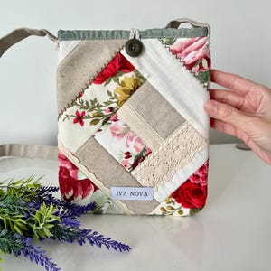 Patchwork Crossbody Bag/Floral Quilted Geldbörse/Ästhetische Natürliche Tasche/Handy Pässe Brieftasche/Täglich Lässig/Festival Tasche/Landhausstil Romantisch
