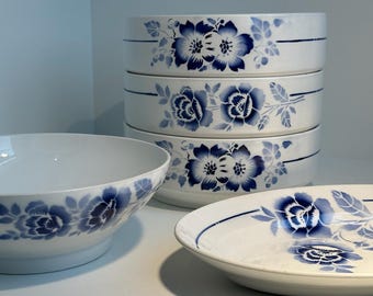5 Saint Amand France vintage bowls
