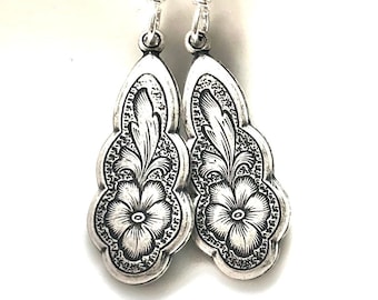 Silver drop earrings, Victorian drop earrings, silver retro earrings, silver dangles, flower earrings, detailed drop earrings