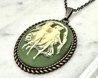 Vintage cameo pendant, 2 sisters cameo necklace, green cream resin cameo