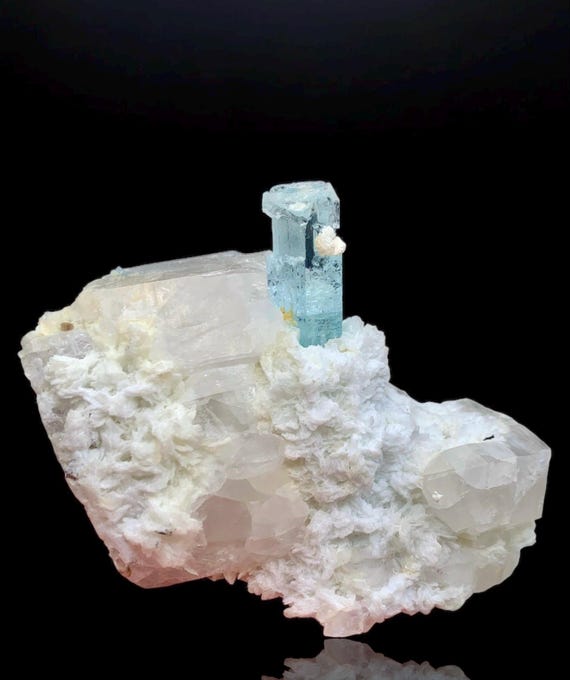 パキスタン スカルドゥ産 エッチングアクアマリン パキスタン スカルドゥ産 エッチングアクアマリン 44グラムの希少な