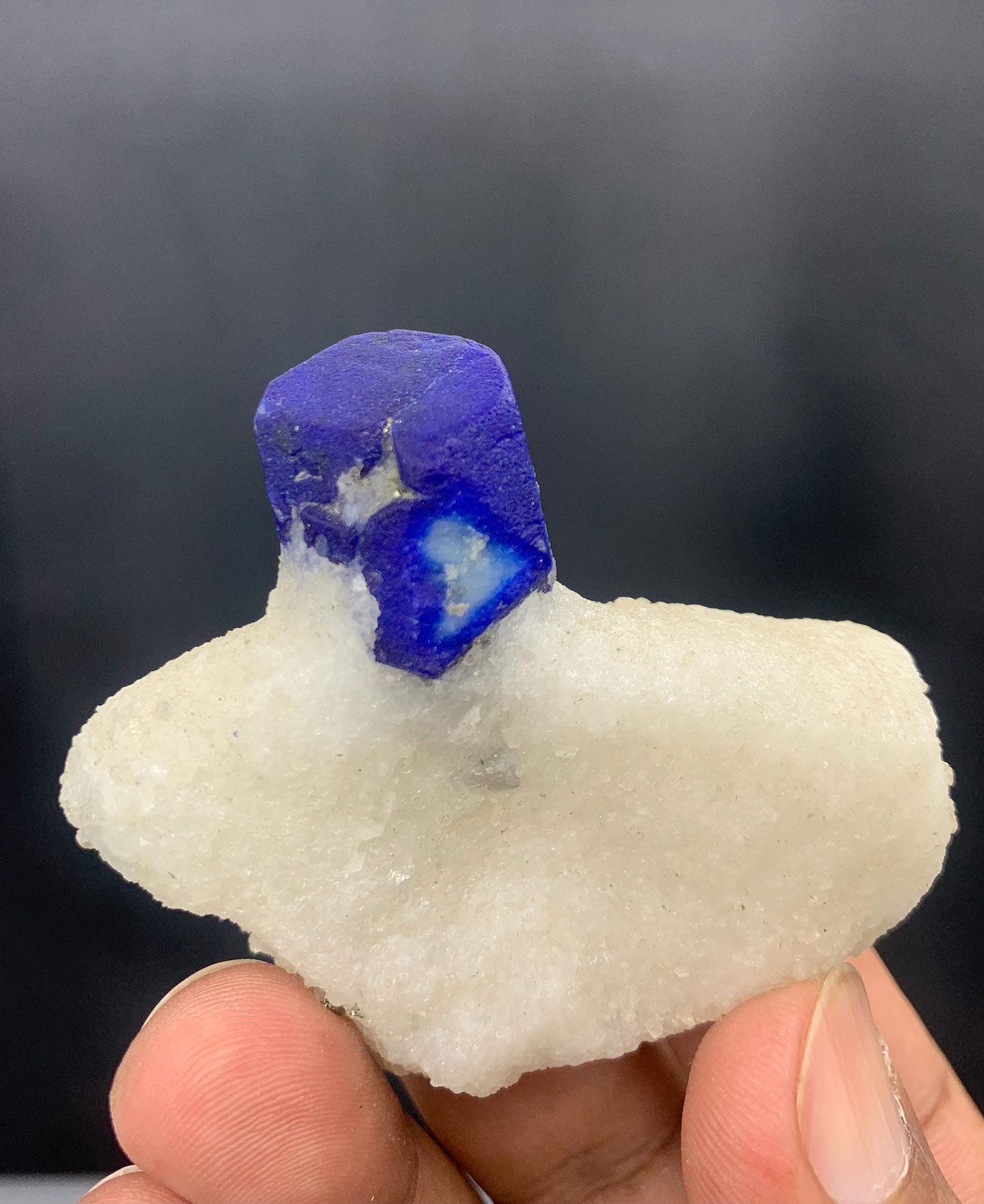 ラズライト結晶標本：アフガニスタン産天然青色鉱物 - Etsy 日本